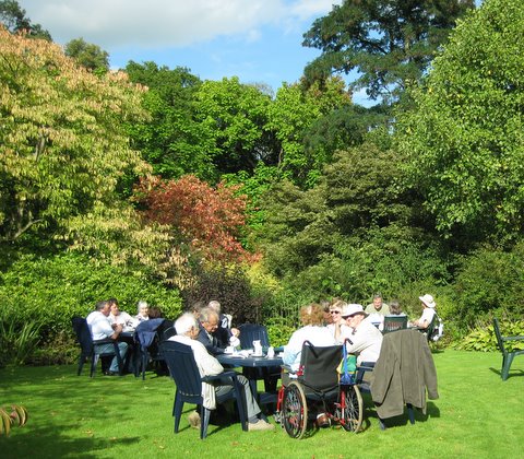 Visit by Hankelow Amenities Group to Hodnet Hall Gardens in September 2010